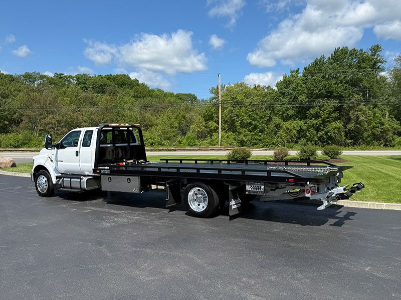 2025 Ford F750 (Key# 1963) 5